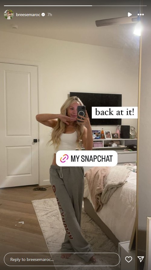 Breese Maroc announcing she is back on Snapchat